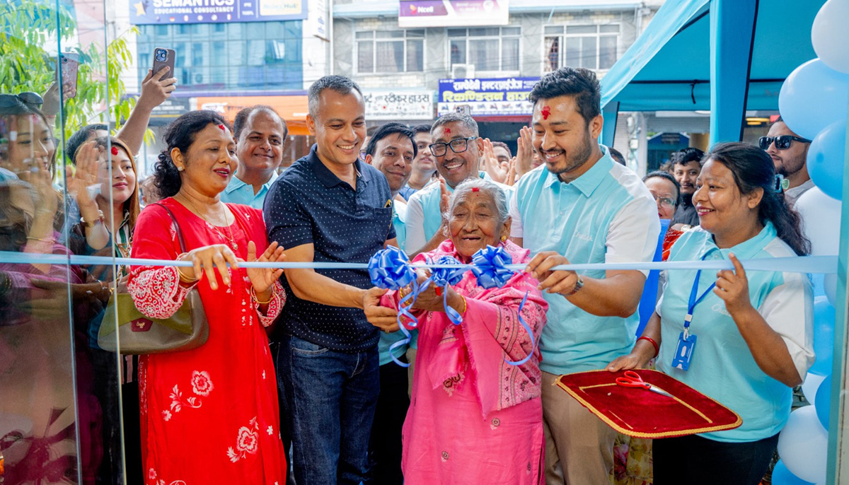 बजाज चेतक इलेक्ट्रिक अब पोखरामा उपलब्ध, १५३ किमी रेन्ज र प्रिमियम फिचरसहित