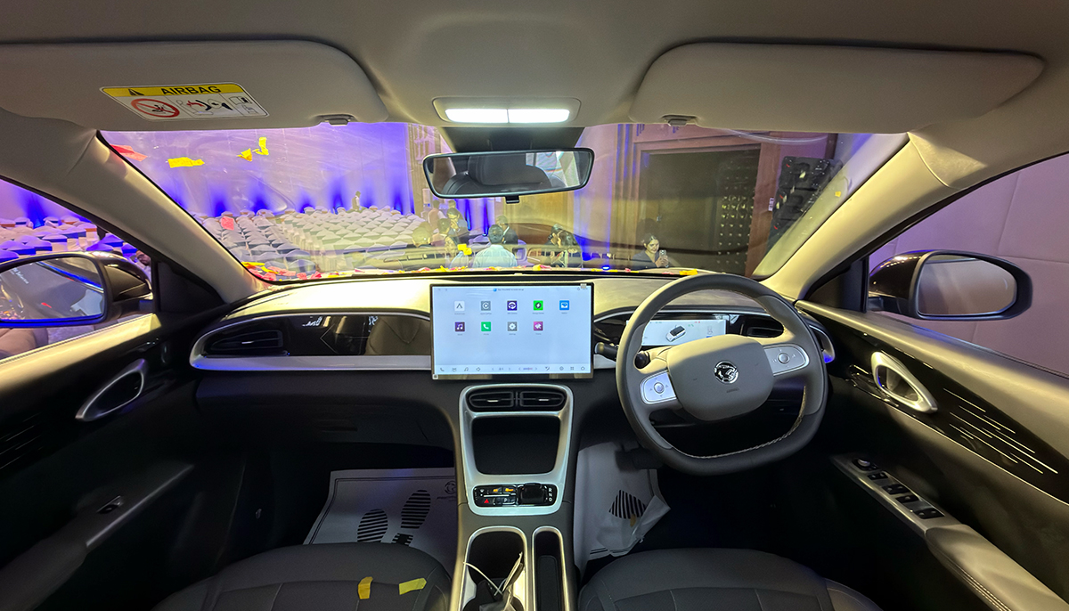 proton-emas5-nepal-interior-1784612864.jpg
